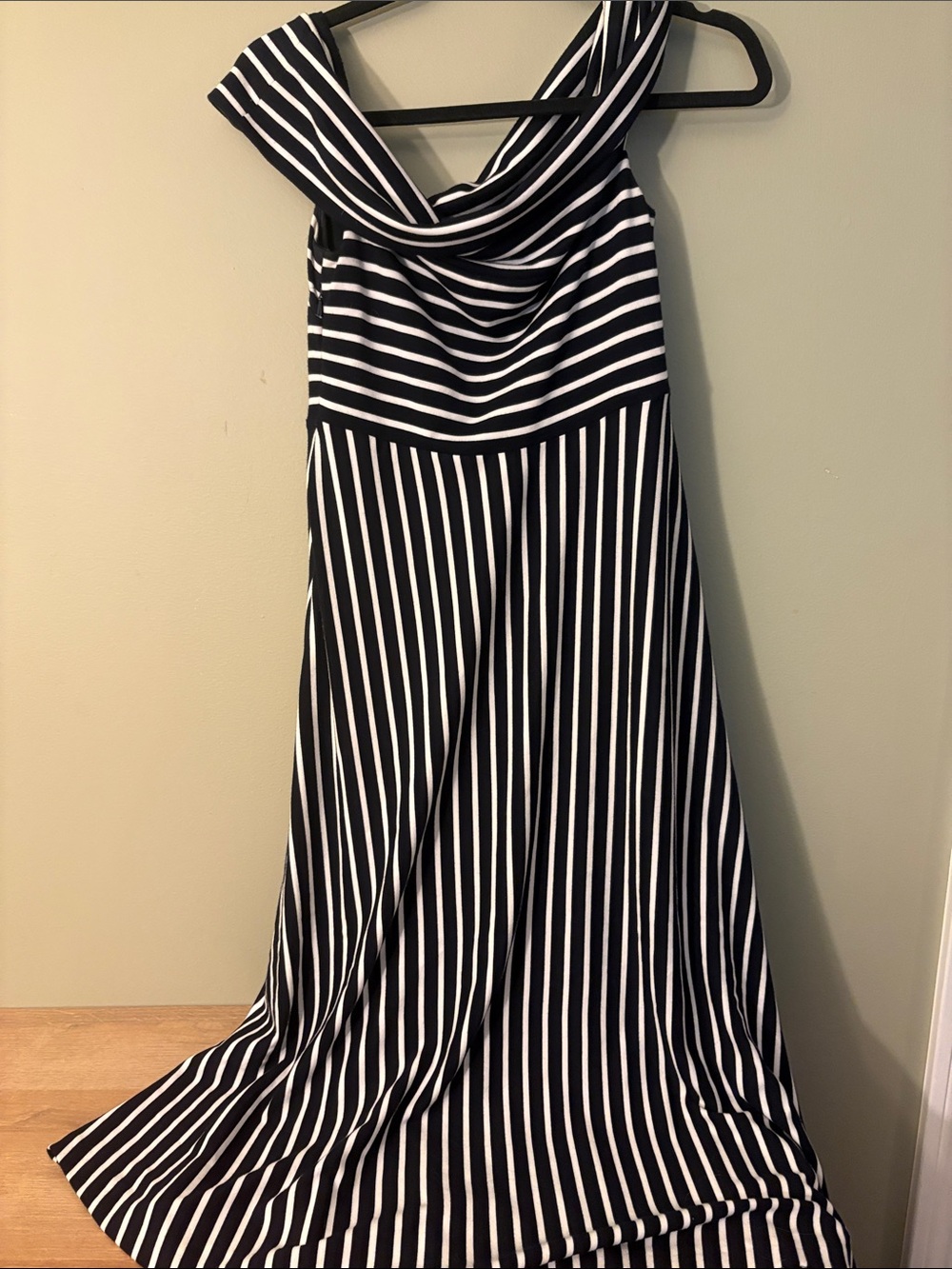 Banana Republic Factory Black & White Striped Maxi Dress